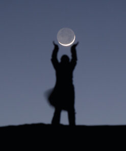 Photo "Sabine joue au ballon avec la Lune"