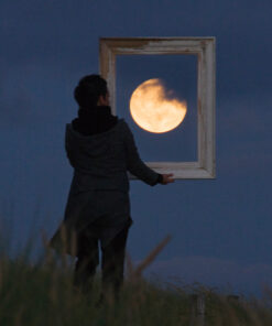 Photo à encadrer Jeux lunaires "Sabine encadre la Lune"