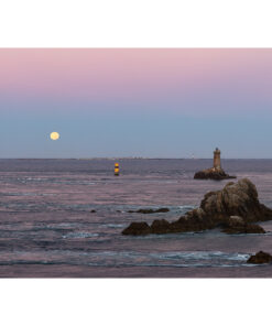 Photo A4 à encadrer "Pointe du Raz : Coucher de Lune sur l'Île de Sein"