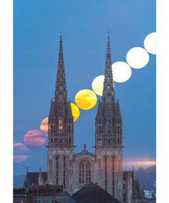 Quimper : Lever de Lune derrière Saint-Corentin