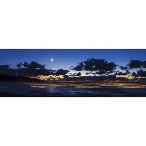 Baie des Trépassés : Croissant de Lune sur la Pointe du Raz