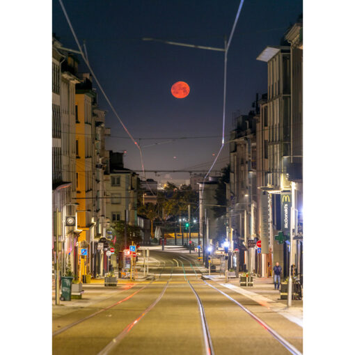 Brest : La Pleine Lune dans l'axe de la Rue Jean Jaurès