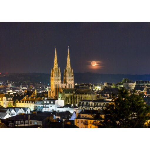 Quimper : Coucher de Croissant lunaire sur Quimper