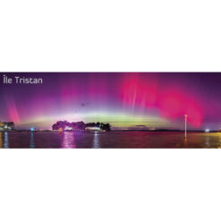 Magnet panoramique Douarnenez : Incroyable aurore boréale sur l'Île Tristan