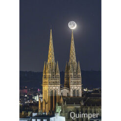 Magnet Quimper : Croissant de Lune sur la flèche de la cathédrale