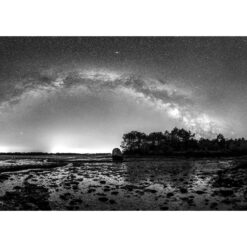 Photo A4 Noir et Blanc à encadrer "Pont-L'Abbé : le menhir de Penglaouic sous la Voie lactée"