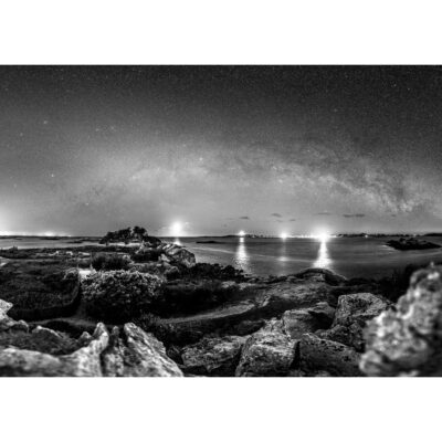 Photo A4 Noir et Blanc à encadrer "Roscoff : Île de Bratz sous les étoiles vue de Perharidy"
